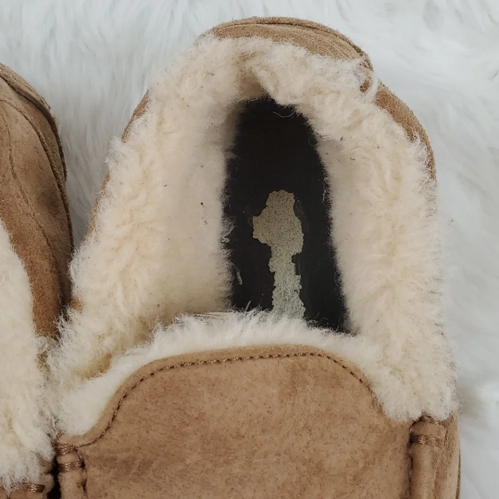 UGG Men’s Brown Suede Leather Slip-On Slippers Size 10 |Cozy Comfort